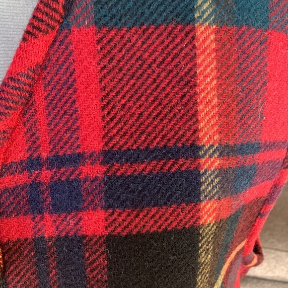 LizWear red plaid wool/nylon/mohair zip-up vest with sheepskin-looking lining. - Picture 5 of 14